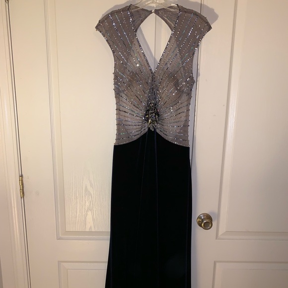 Jovani Dresses & Skirts - Velvet Dress
